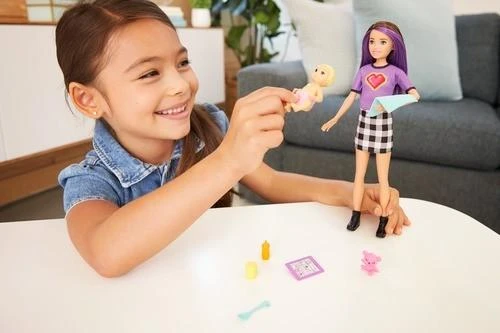 Barbie kapitono lėlių auklė + kūdikių aksesuarai GRP11 ZA5084