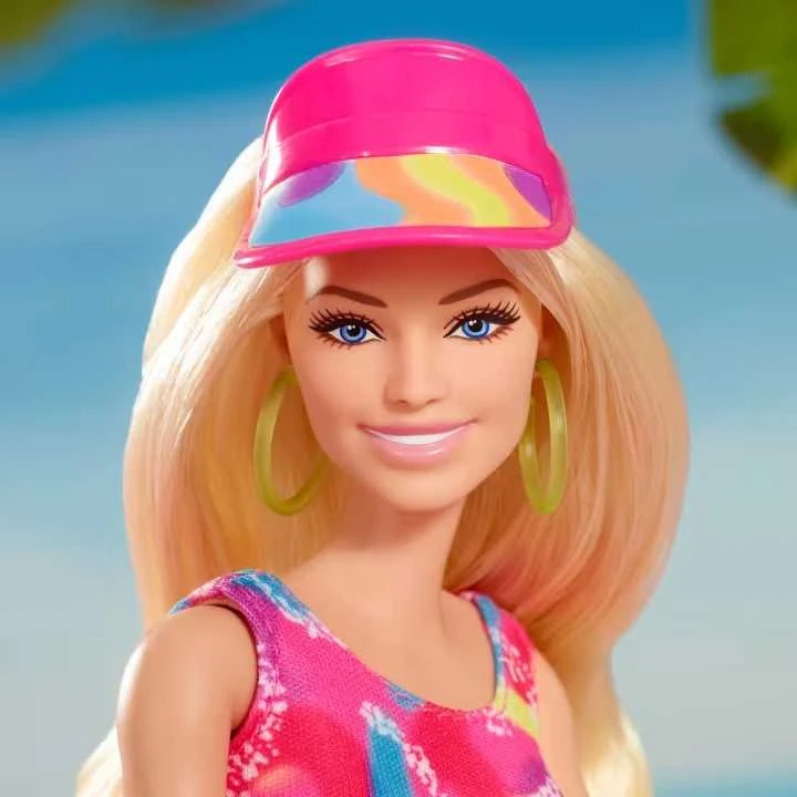 Mattel Kolekcinė BARBIE filmo Roller-Skating lėlė su riedučiais (HRB04)