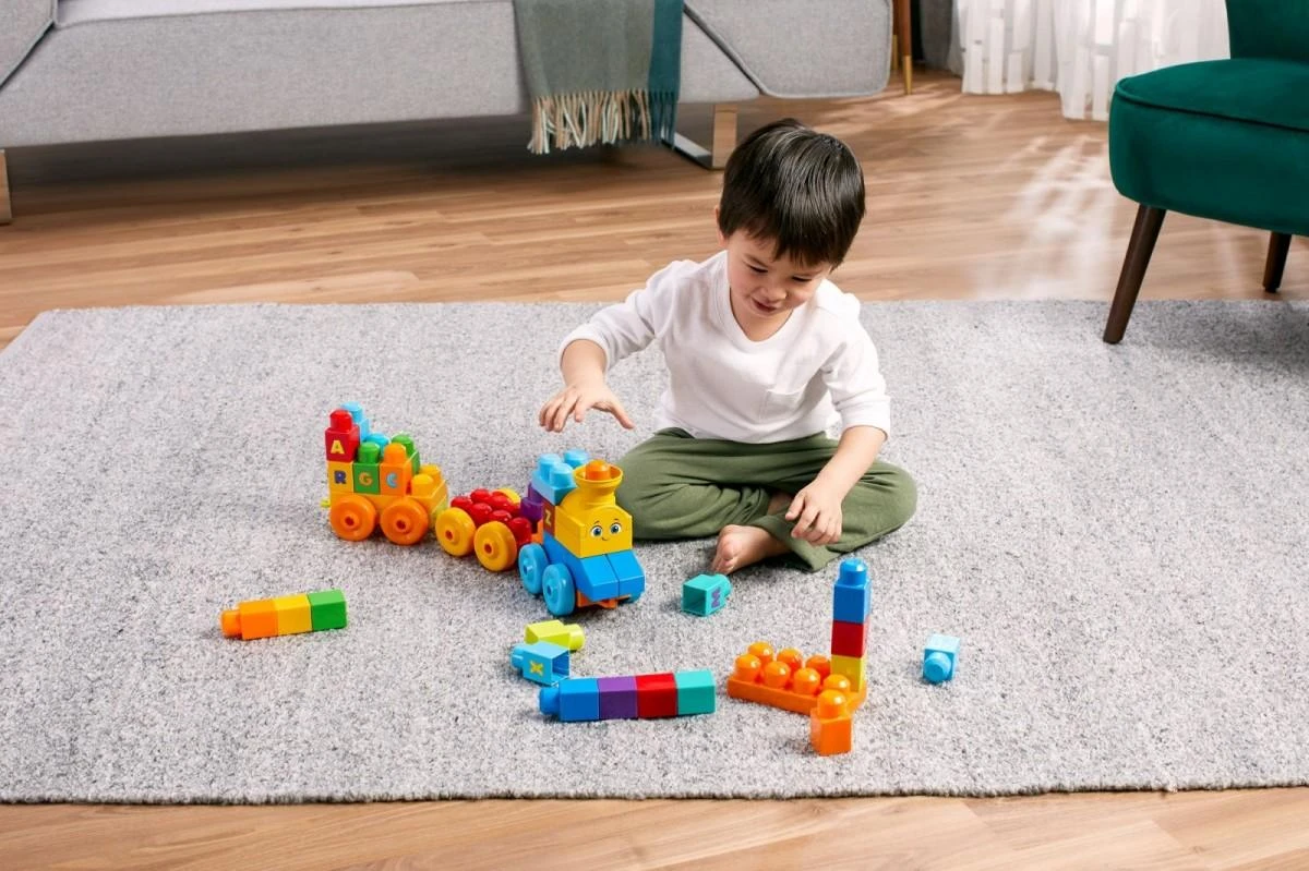 Rinkinys MEGA BLOKS ,,Grojantis traukinys" (50 det.)