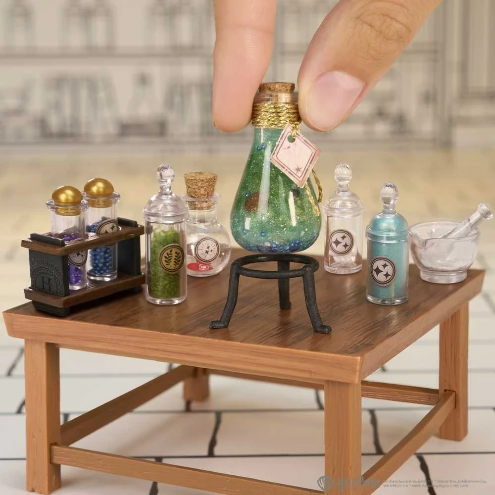 Kūrybinis rinkinys MGA’s Miniverse Make It Mini Harry Potter Eliksyrų pamoka 531166-EUC