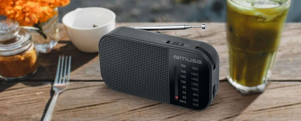 Muse | M-025 R | Portable radio | Juodas