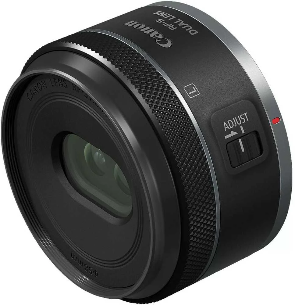 Objektyvas „Canon RF-S 7,8 mm F4 STM Dual“.