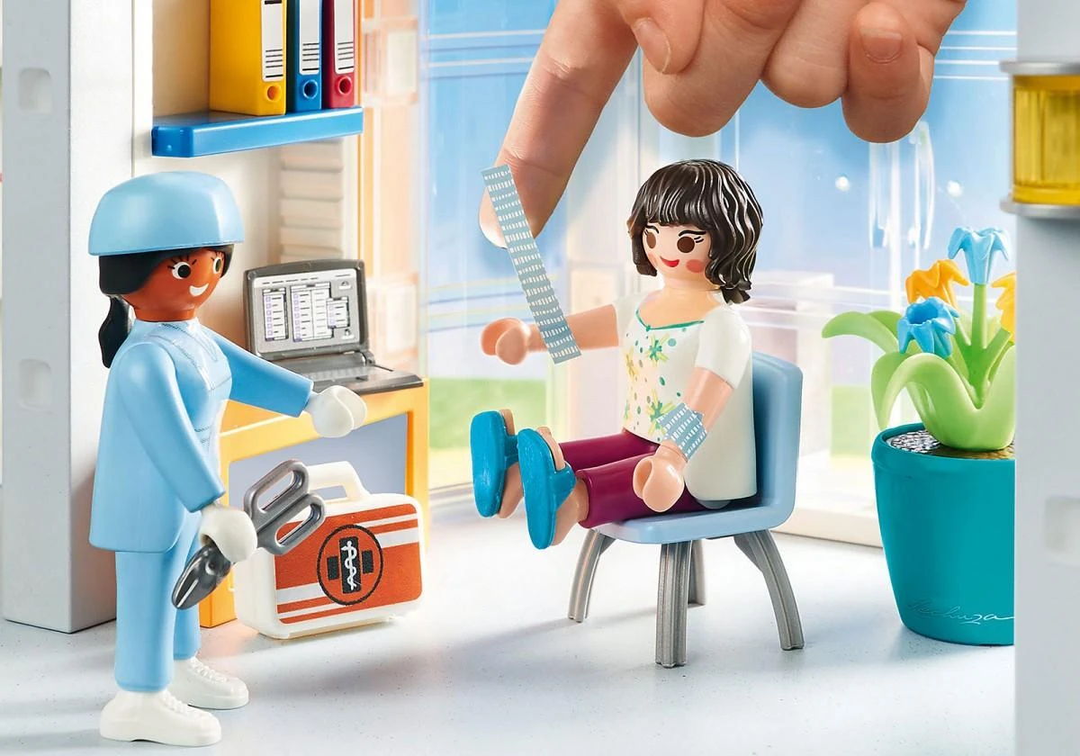 Playmobil 70191 City Life - Krankenhaus mit Einrichtung