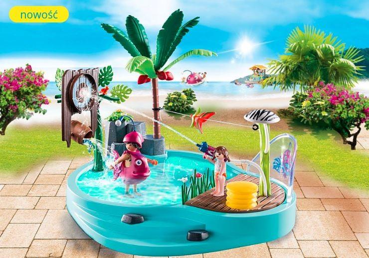 70610 Playmobil, linksmas baseinas su vandens purslais