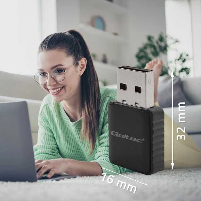 Qoltec 56988 Wireless Itin greitas DUAL mini WiFi adapteris 2 x 2dBi AC standartas | USB 3.0 | 1300 Mbps
