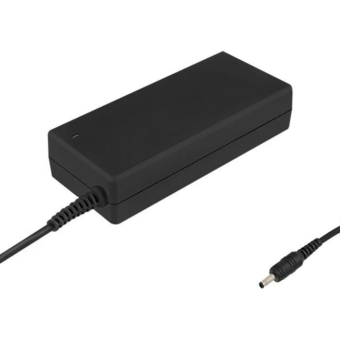 QOLTEC 50090 Nešiojamas kompiuteris AC power adapter Toshiba 90W 4.74A 19V 5.5x2.5