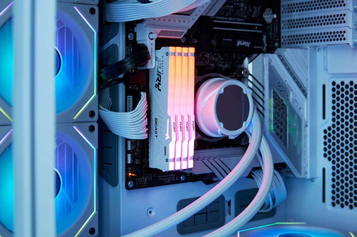 RAM „Kingston Technology FURY Beast“ 32 GB 6000 MT/s DDR5 CL36 DIMM atmintis (2 vnt. rinkinys) Baltas RGB EXPO