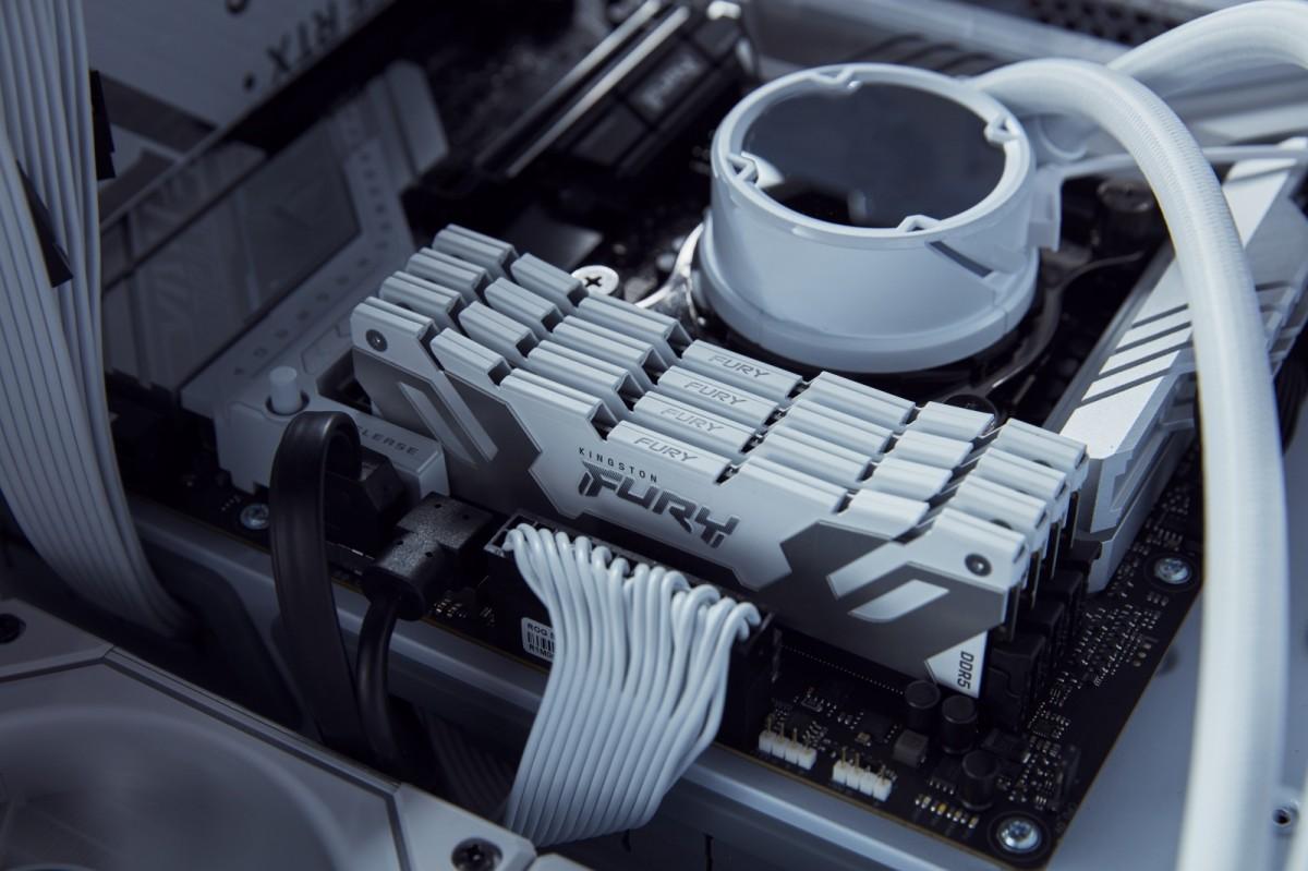 RAM Kingston KF564C32RWK2-32 32GB 6400MT/s DDR5 CL32 DIMM (Kit of 2) FURY Renegade Baltas XMP | Kingstonas