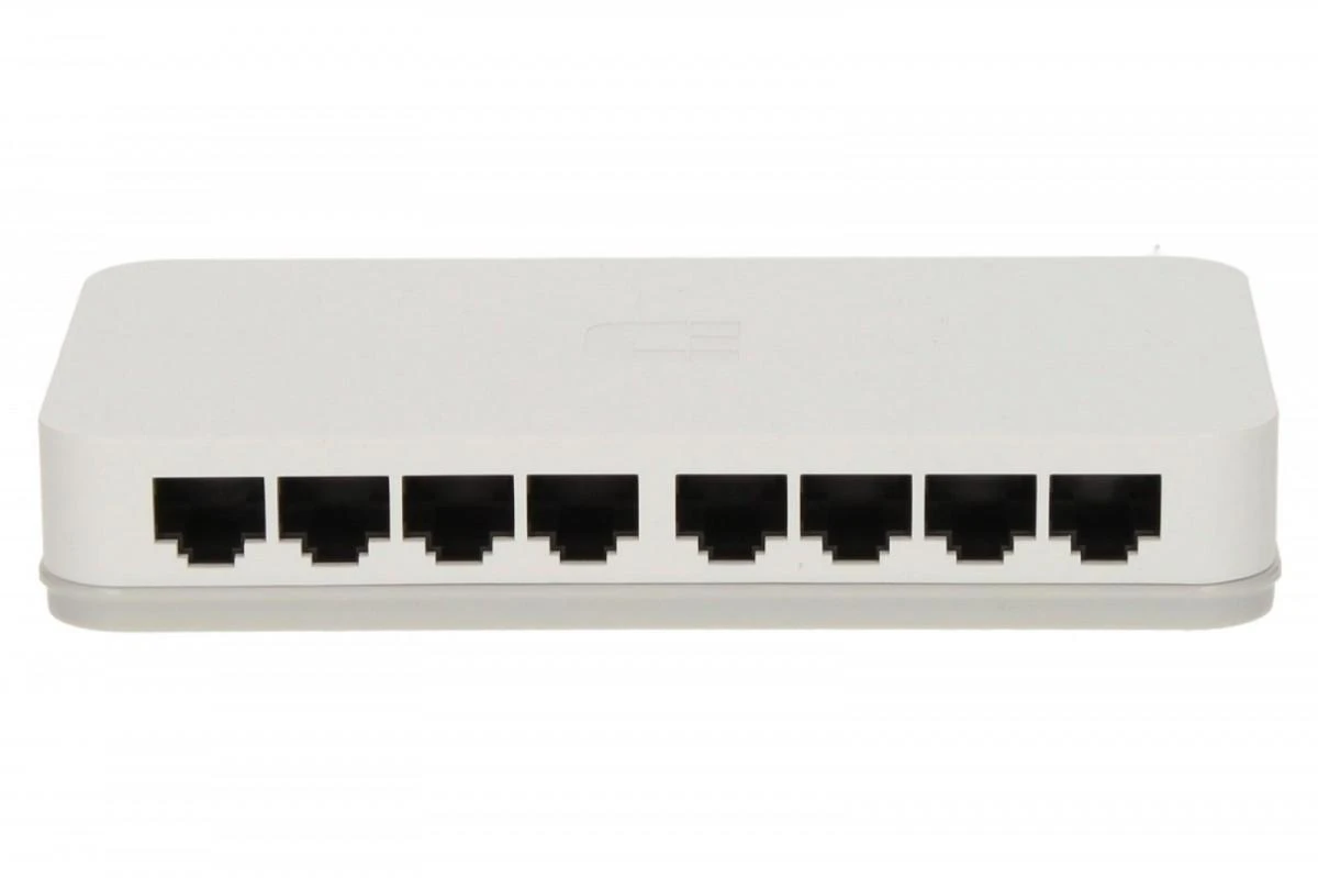 Šakotuvas D-Link GO-SW-8E/E tinklo komutatorius Ne-valdomas Fast Ethernet (10/100) Balta
