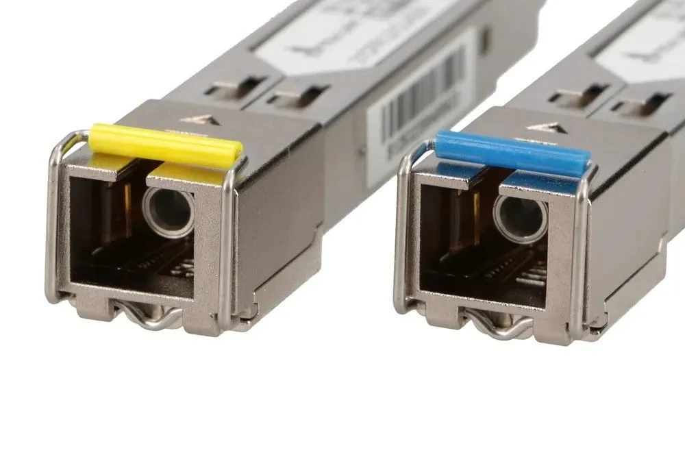 Šakotuvas „Extralink SFP 1.25G“ | Modulis SFP WDM | 1,25 Gbps, 1310/1550 nm, vienmodis, 20 km, SC, DOM, para