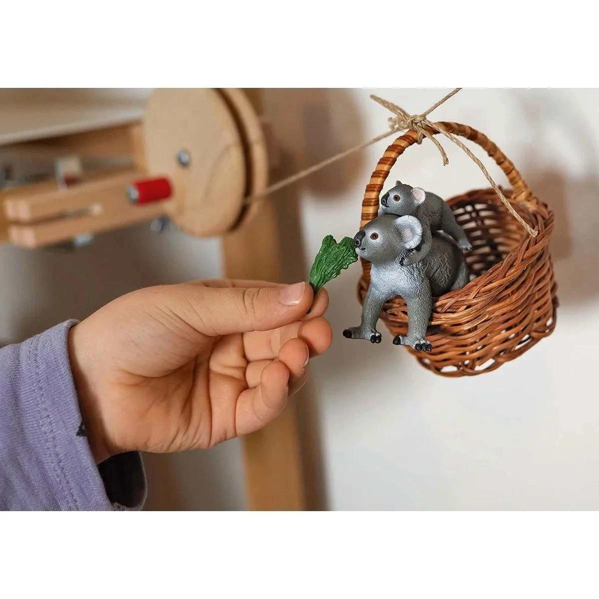 Schleich figūrėlė Mama koala su jaunikliu