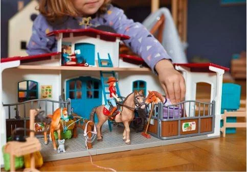 SCHLEICH HORSE CLUB „Lakeside“ jodinėjimo centras