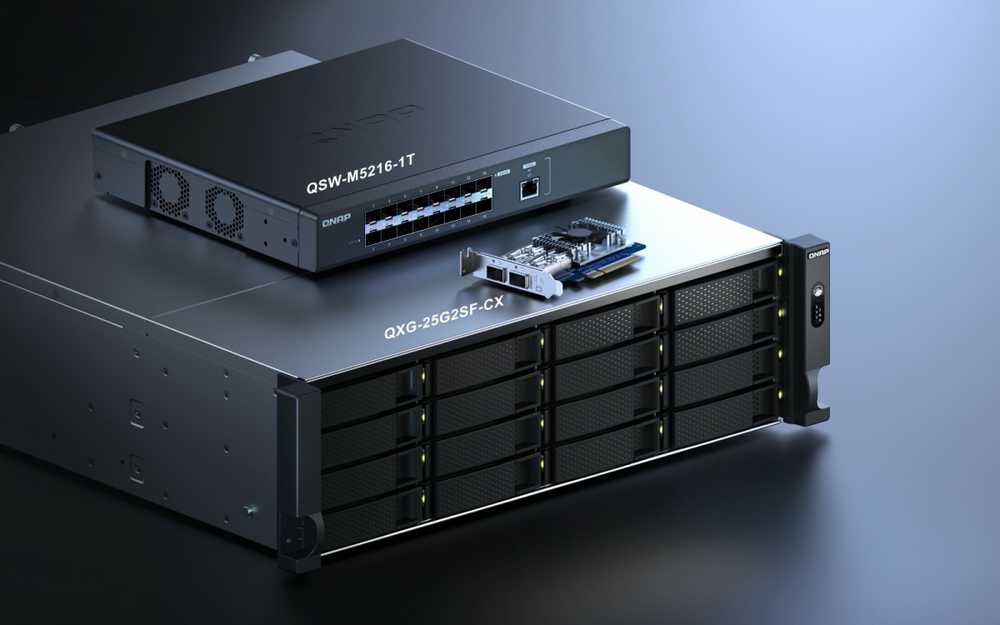 Qnap TS-h2287XU failų serveris (TS-H2287XU-RP-E2336-32G)