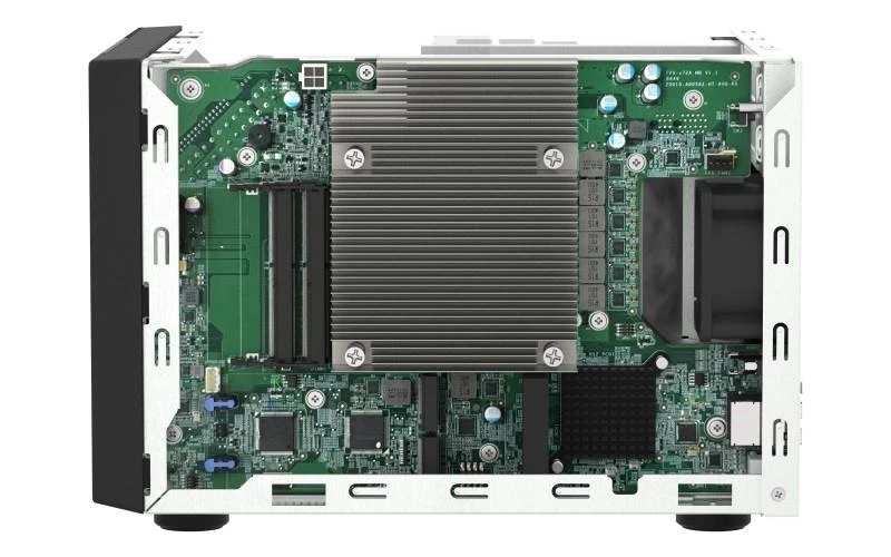 Serveris QNAP TVS-h674 NAS bokštas Intel® Core™ i3 i3-12100 16GB DDR4 QuTS Hero Juodas