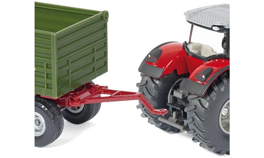 Siku Massey Ferguson su įkrovikliu