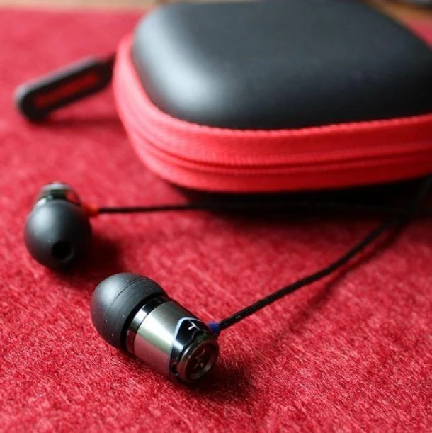 SoundMagic E10C ausinės