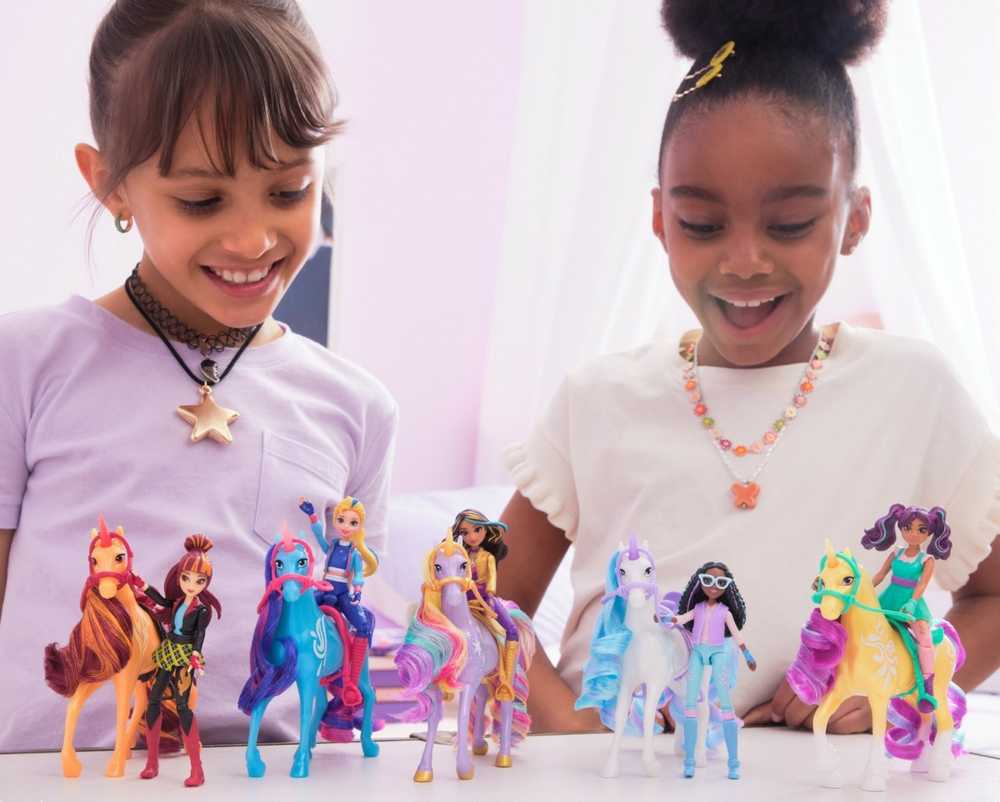 Unicorn Academy Lėlė Layla ir vienaragis Glacier
