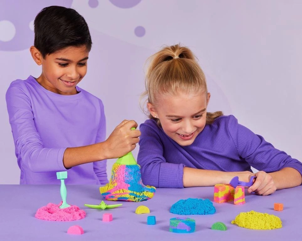 Spin Master KINETIC SAND Kinetinio smėlio rinkinys „Formuok ir kurk“