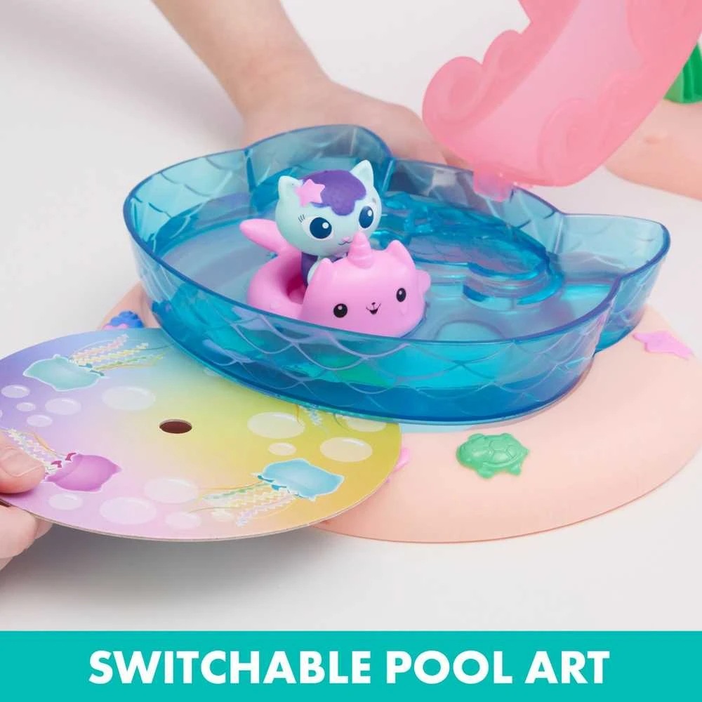 Spin Master Gabby's Dollhouse „Gabi's Cat House Pool Fun“ figūrėlių rinkinys 6067878 WB3