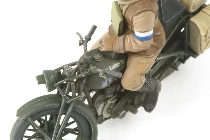 Tamiya BSA M20 britų motociklas su karo policija 1/35 plastikinis modelis