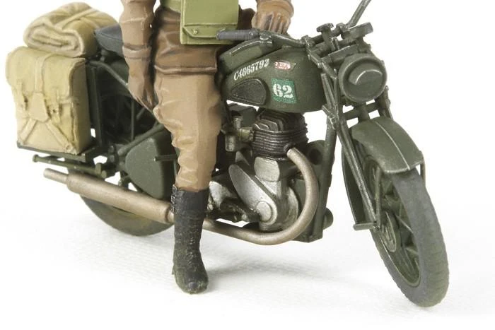 Tamiya BSA M20 britų motociklas su karo policija 1/35 plastikinis modelis