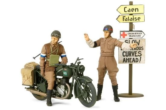 Tamiya BSA M20 britų motociklas su karo policija 1/35 plastikinis modelis