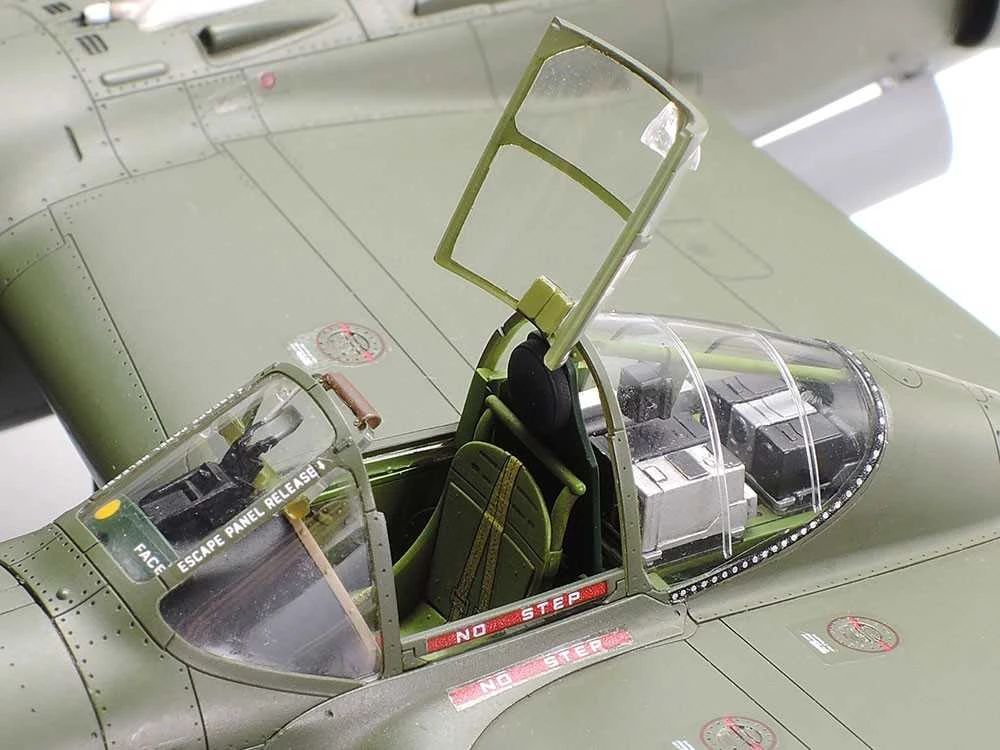 Tamiya – Lockheed P-38 F/G Lightning, 1/48, 61120