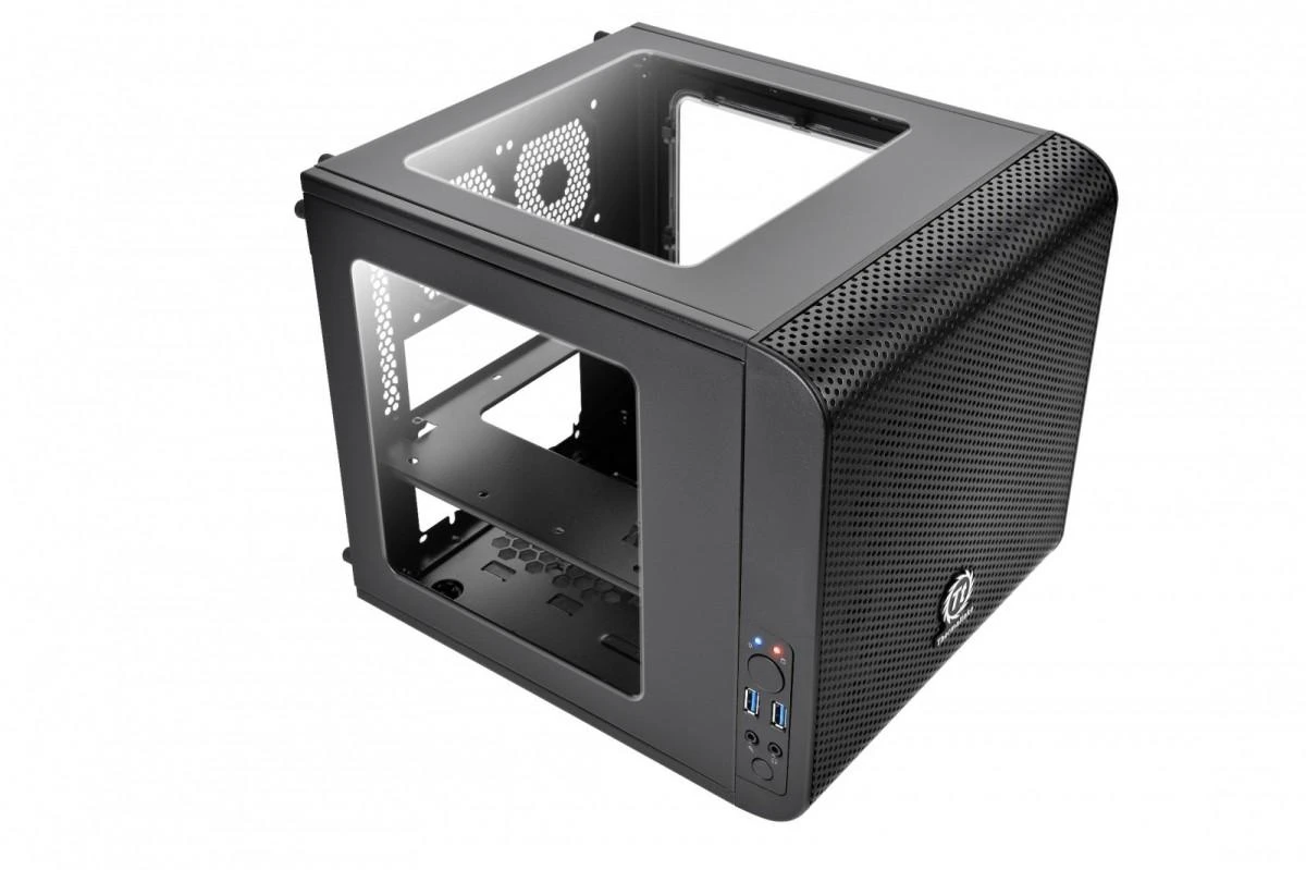 THERMALTAKE Core V1 Mini-ITX Case 2x USB 3.0 ir 1x HD Audio I/O jungtis viršuje, vienas iš anksto įdiegtas 200 mm ventiliatorius