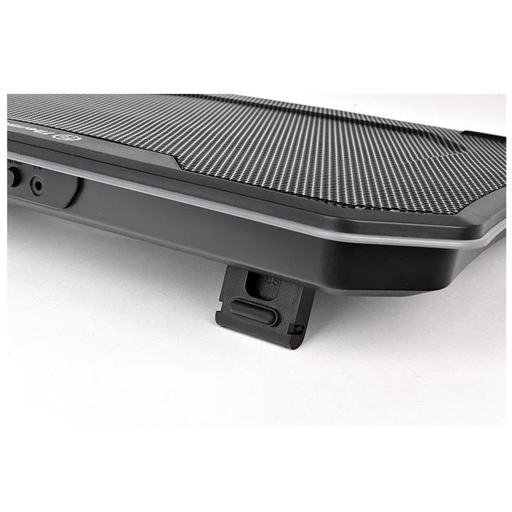 Kilimėlio aušinimas po nešiojamuoju kompiuteriu Thermaltake Massive 20 RGB CL-N014-PL20SW-A (19 colių, 1 ventiliatorius)