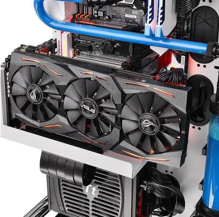 Thermaltake Riser PCI-e X16 Premium 300mm juosta
