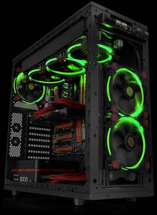 Thermaltake kompiuterio korpusas su žaliais LED ventiliatoriais
