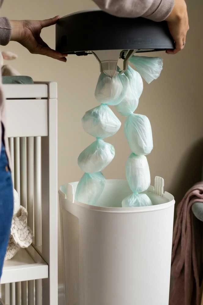 TOMMEE TIPPEE XL DYDŽIO SANGENIC TWIST AND CLICK ADVANCED SAUSKELNIŲ KONTEINERIS, Baltas