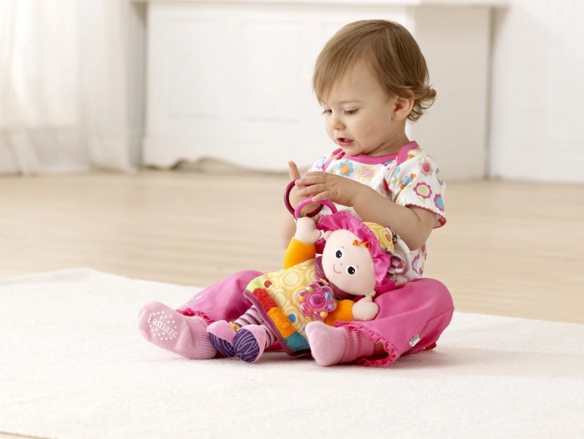 Lamaze Emilka pliušinis pakabukas TOMY