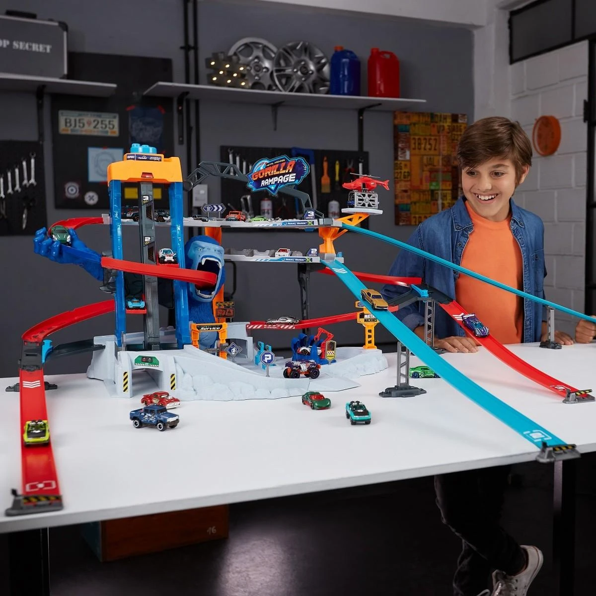 Zuru Metal Machines Garaż Atak Goryla