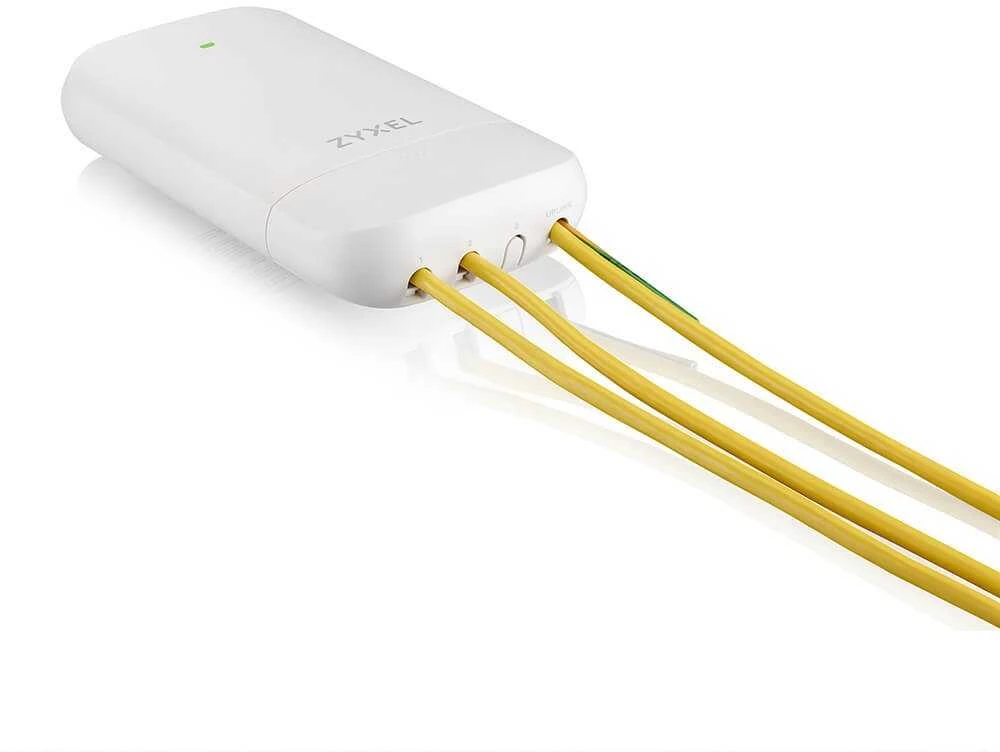 Šakotuvas Zyxel PoE12-3PD, 4x 1Gb prievado PoE plėtinys. 45 W PoE biudžetas, IP55 reitingas (lauke)