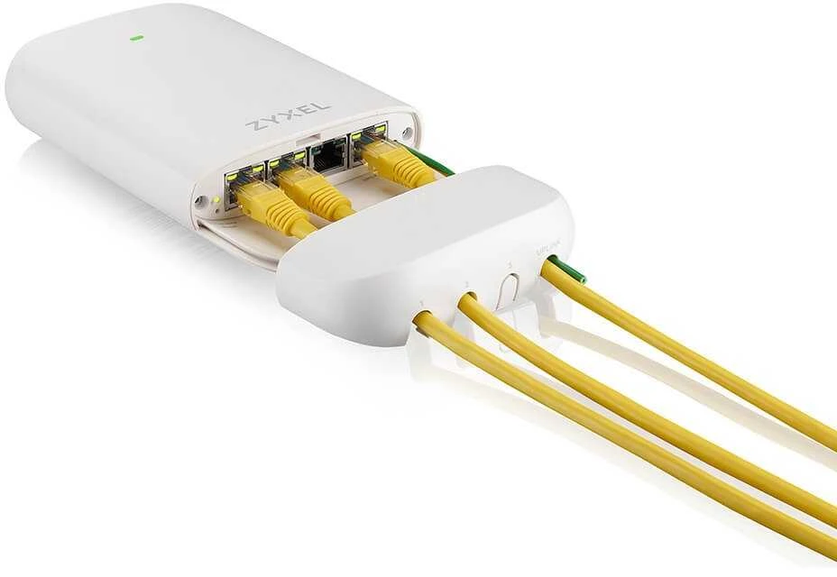 Šakotuvas Zyxel PoE12-3PD, 4x 1Gb prievado PoE plėtinys. 45 W PoE biudžetas, IP55 reitingas (lauke)