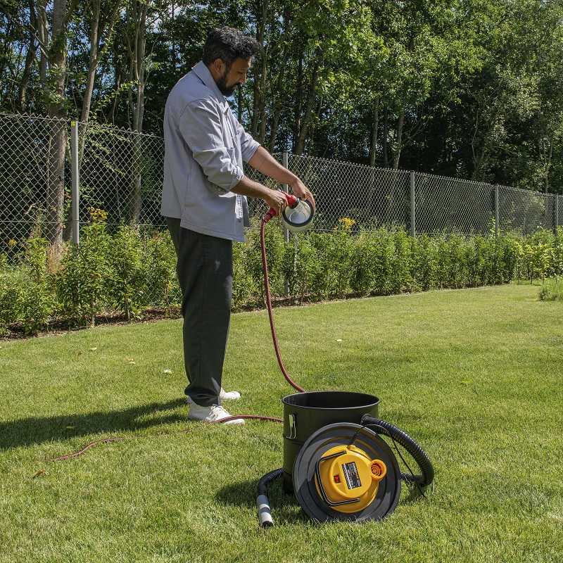 POWERPLUS pelenų siurblys 1600 W, 20 l, POWX3013
