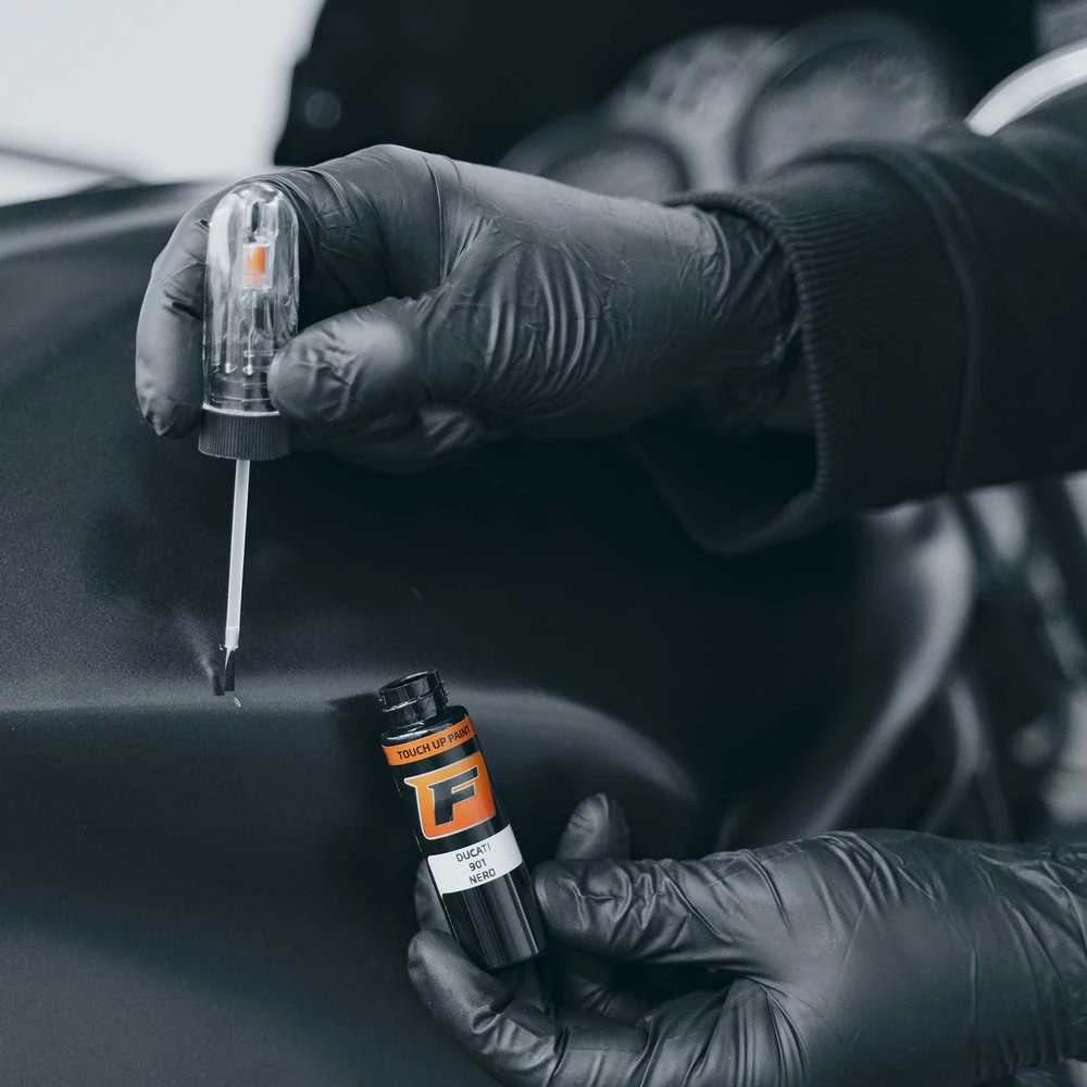 Firanto FORD 7356 - BURGUNDY VELVET Dažų korektorius įbrėžimų taisymui + Lakas 15 ml 2019)