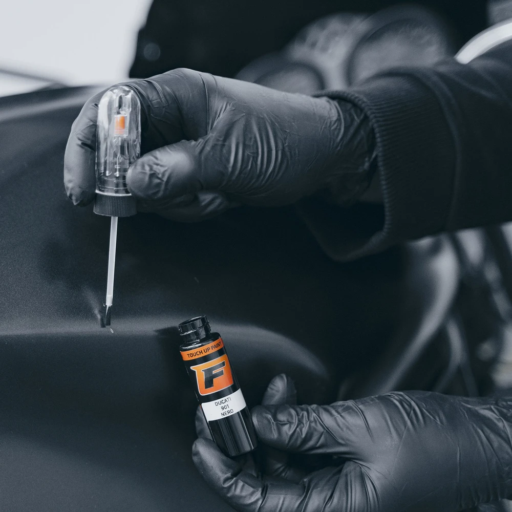 Firanto MERCEDES 5595 - NAUTIKBLAU Rinkinys: Dažų korektorius įbrėžimų taisymui + Rūdžių modifikatorius + Lakas 15 ml (2021 - 2021)