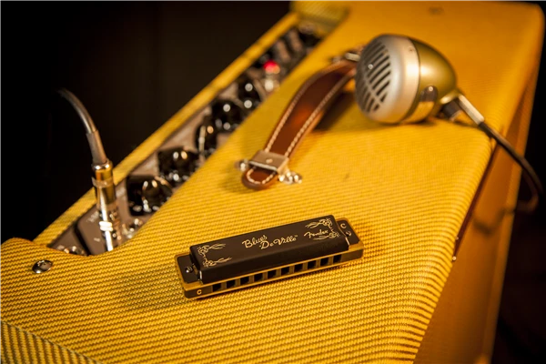 Armonikėlė Fender Blues Deville G