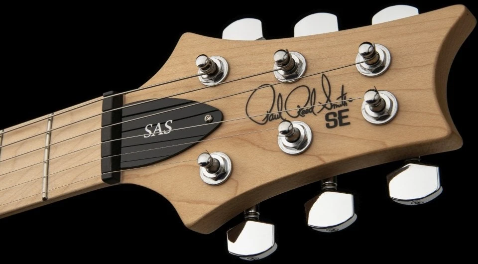 Elektrinė gitara PRS SE Swamp Ash vaivorykštinė mėlyna