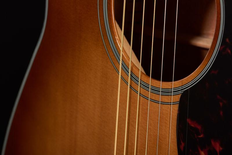 Elektro-akustinė gitara Yamaha FGX800C SDB
