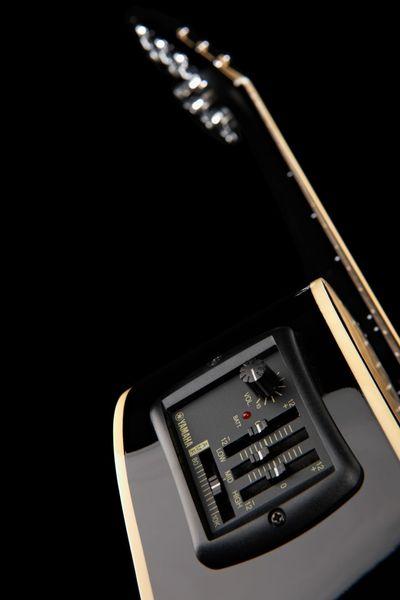 Elektroakustinė gitara Yamaha FX370C BL