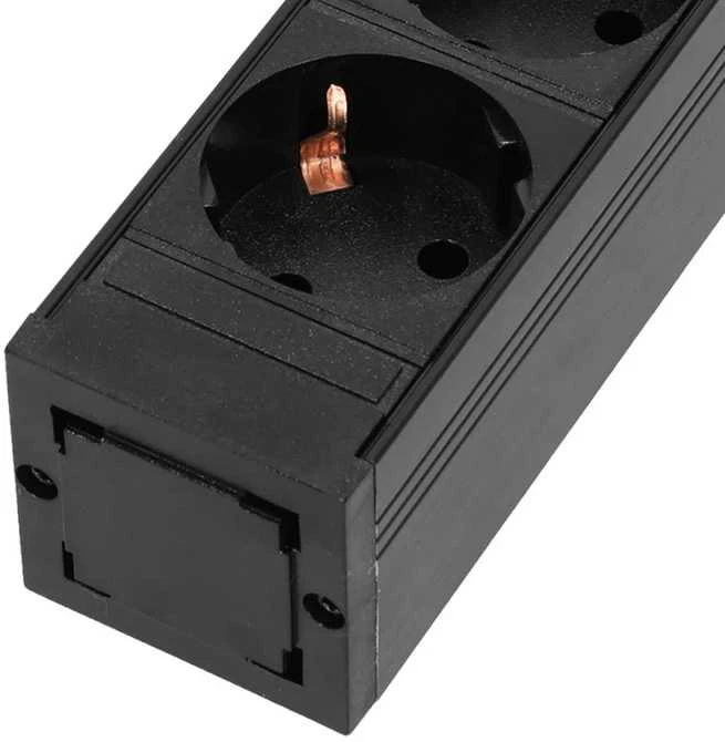 Elektros šakotuvas Adam Hall RACK PDU 8S