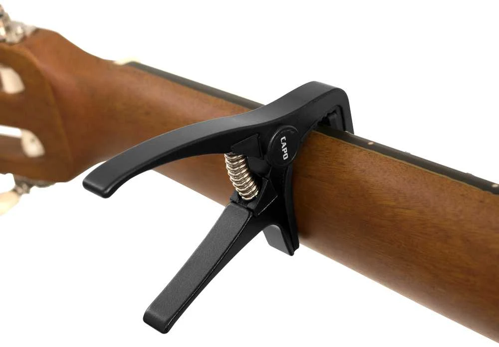 Kapodasteris klasikinei gitarai Cascha HH 2038 juodas