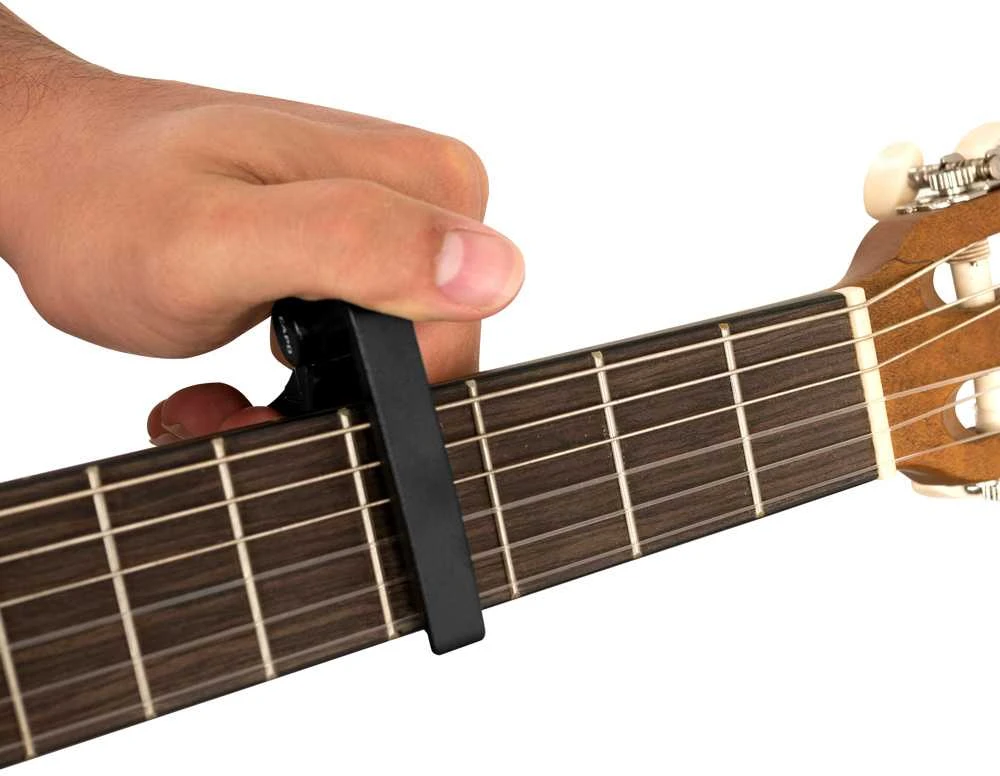 Kapodasteris klasikinei gitarai Cascha HH 2038 juodas