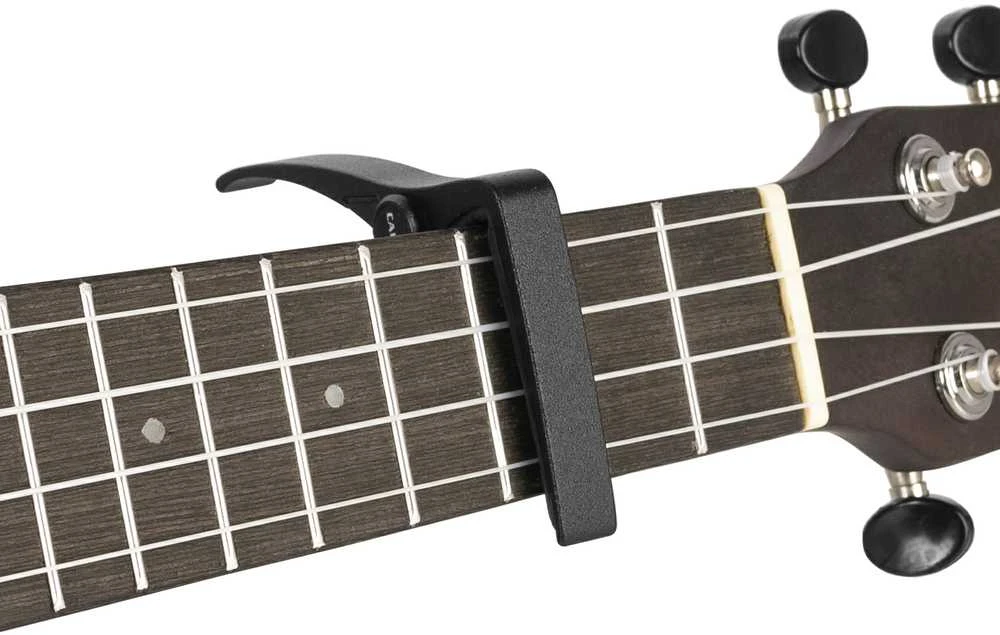 Kapodasteris ukulelei Cascha HH 2281 juodas
