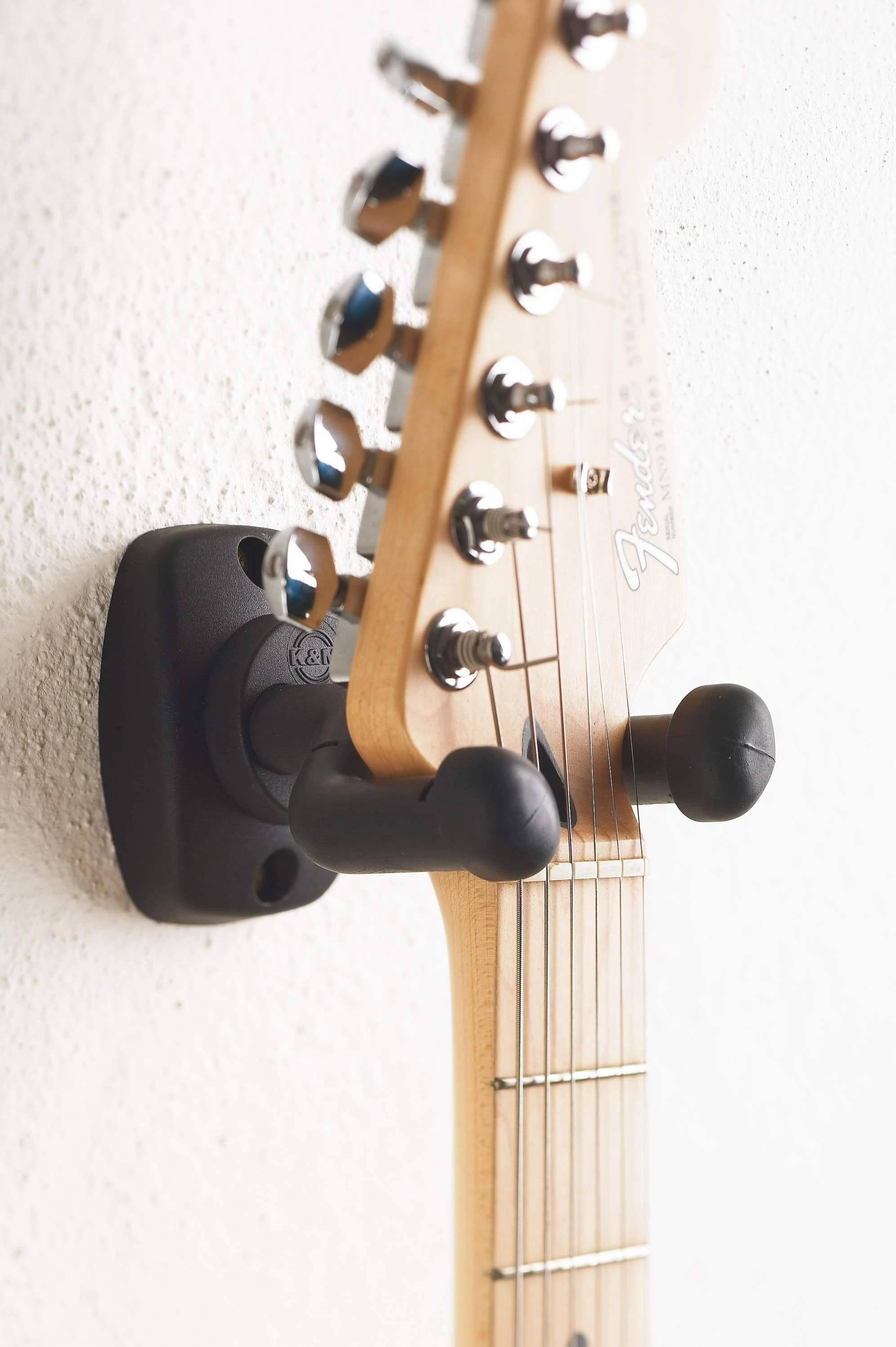 Konig & Meyer Sieninis gitaros laikiklis K&M 16250 juodas