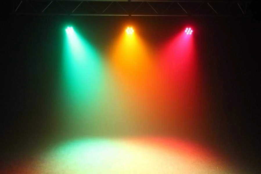 Prožektorius BOOMTONE DJ SILENTPAR 7x10W 5in1
