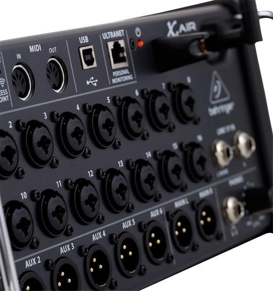 Skaitmeninis garso pultas Behringer X-Air XR18